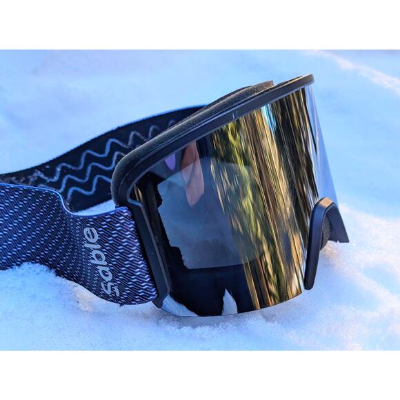Sable Ski Goggles - Experience the Ultimate in Winter Vision! - Picture 3 of 6